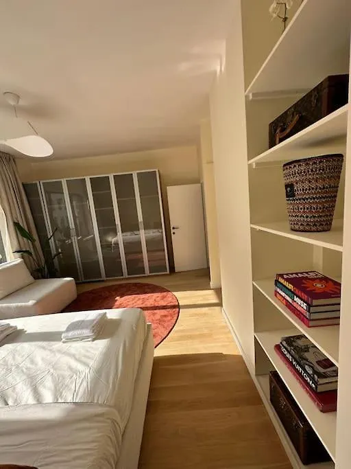 Luxury 2-Bedroom Apart Antwerp 0*,