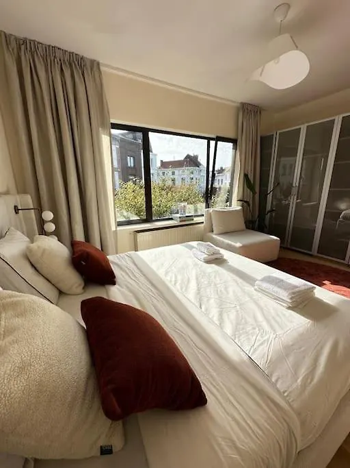 Luxury 2-Bedroom Apart Antwerp Apartment
