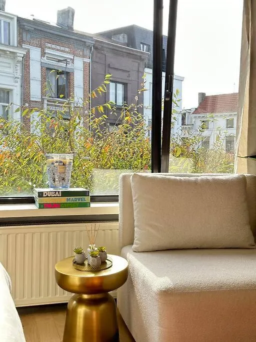 Luxury 2-Bedroom Apart Antwerp