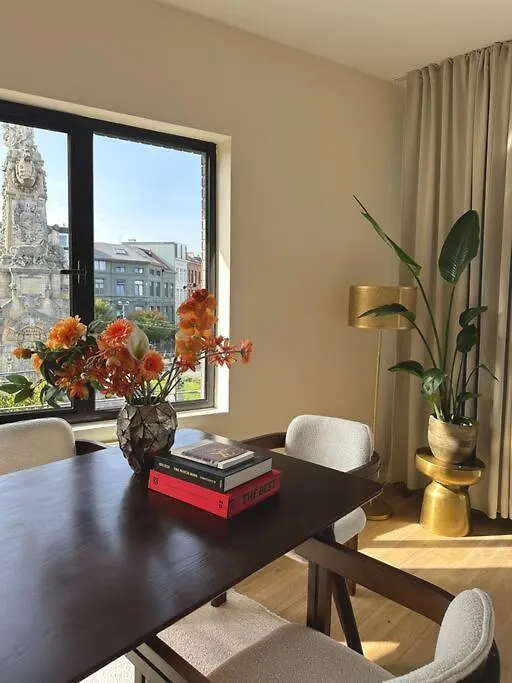 Luxury 2-Bedroom Apart Antwerp 0*,